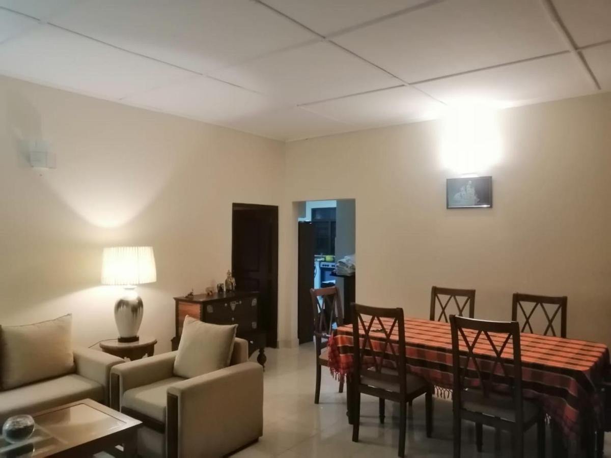 Nalendra Villa - Oceanfront Hikkaduwa Εξωτερικό φωτογραφία